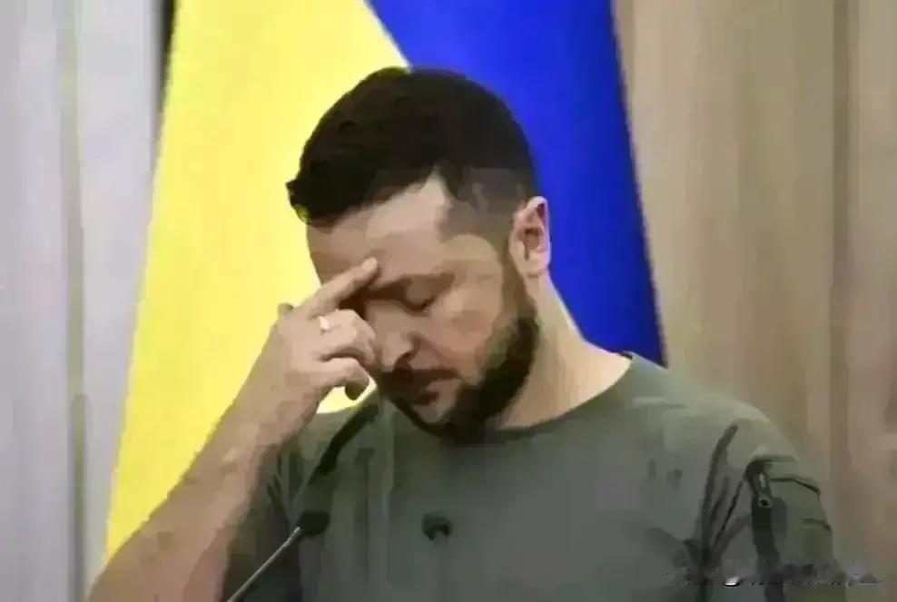 冬天的乌克兰，萧条凄惨！

泽连斯基面对华盛顿丢在面前的停战28条，只能不胜唏嘘