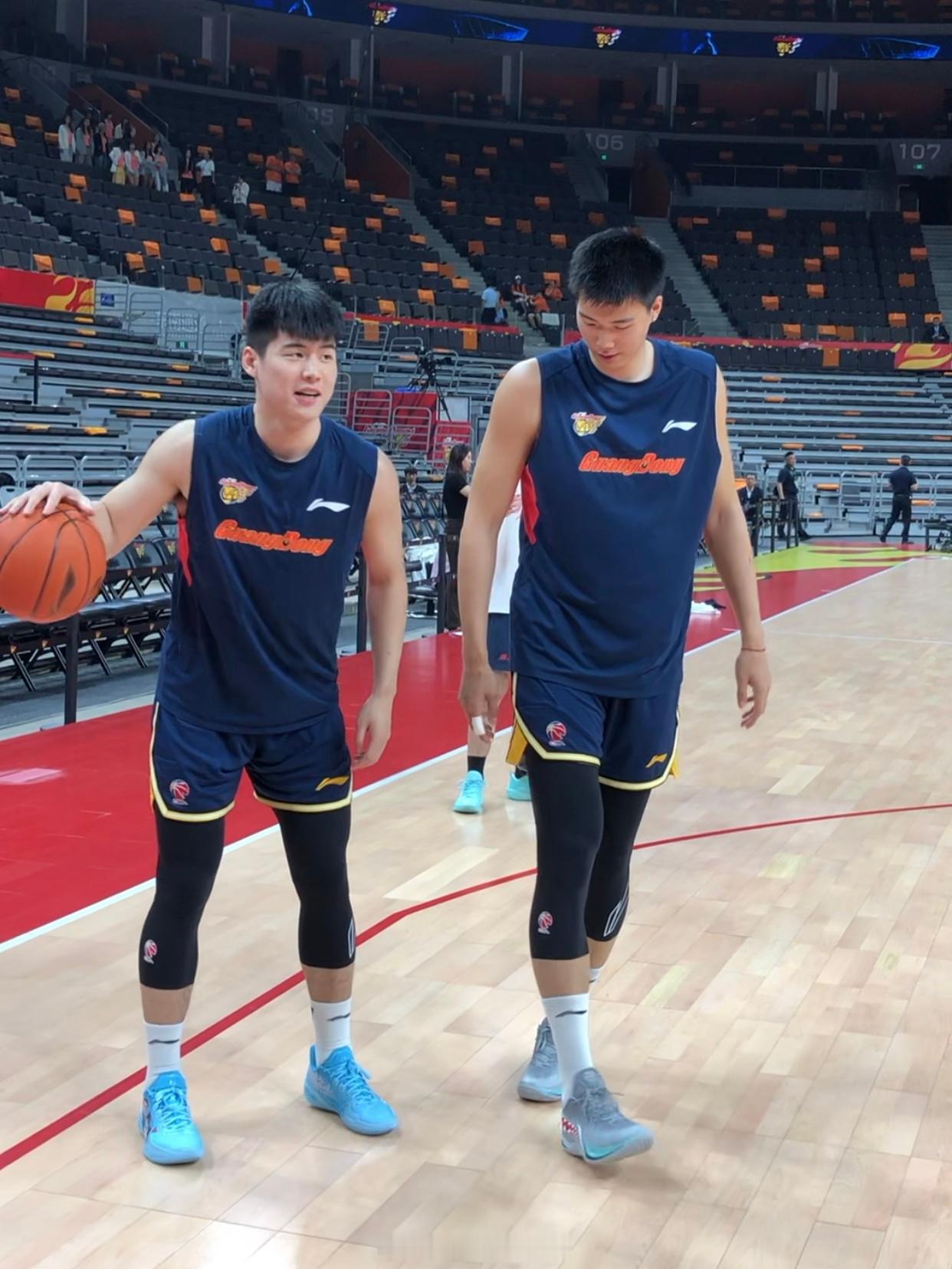 “焦总回归”焦泊乔广东宏远 东莞·东莞银行篮球中心