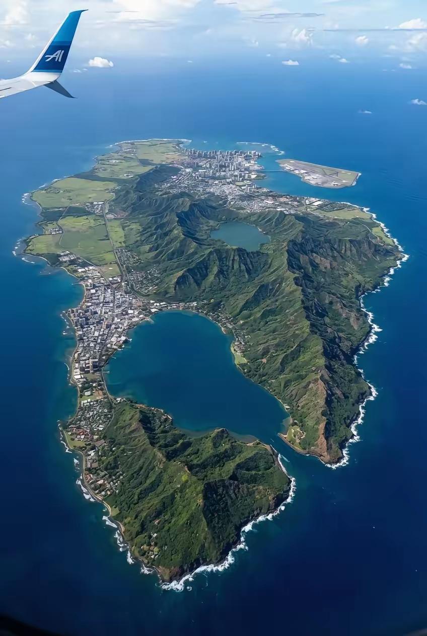 要是我能拥有这么一座海岛，此生无憾，
我会住在岛上一辈子都不出来。
大家觉得怎么