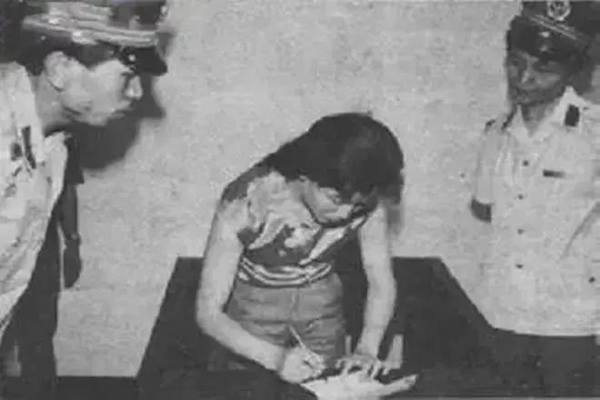 “刘三姐”程春莲，一个曾经的优秀歌舞演员，因为贪欲和错误的选择，最终走上了不归之