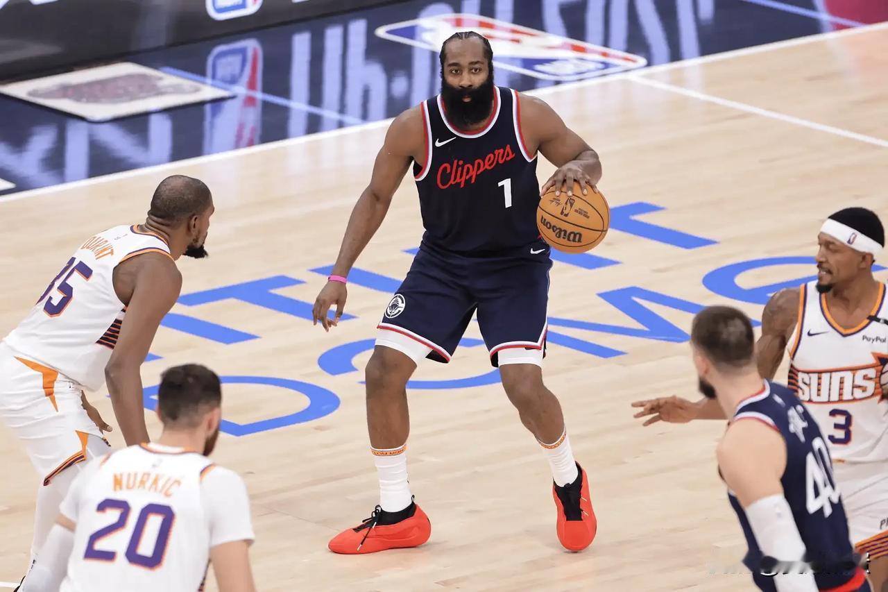 哈登为什么力压申京成为最佳阵容最后一人？

刚刚公布的NBA最佳阵容结果，哈登总