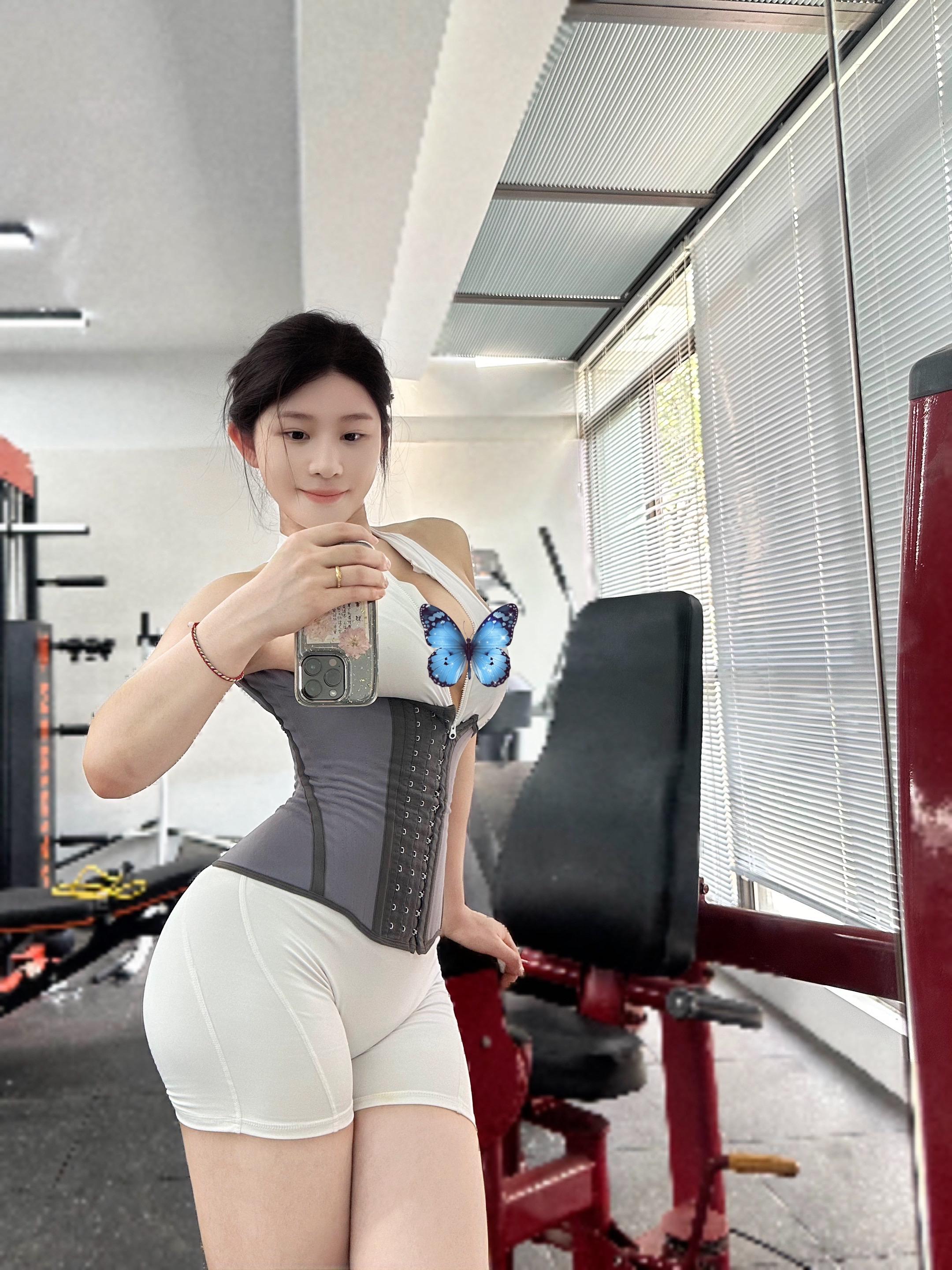 好身材都是我应得的。