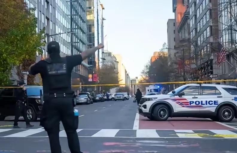 纽约时报消息：特朗普政府计划剥夺更多归化美国人公民身份
特朗普打击移民行动进入激