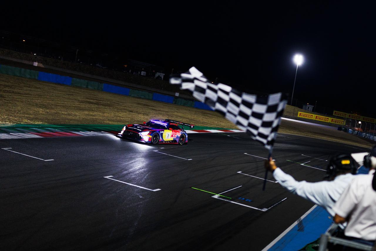 终于赢了🏆，Mercedes-AMG Team Verstappen Raci