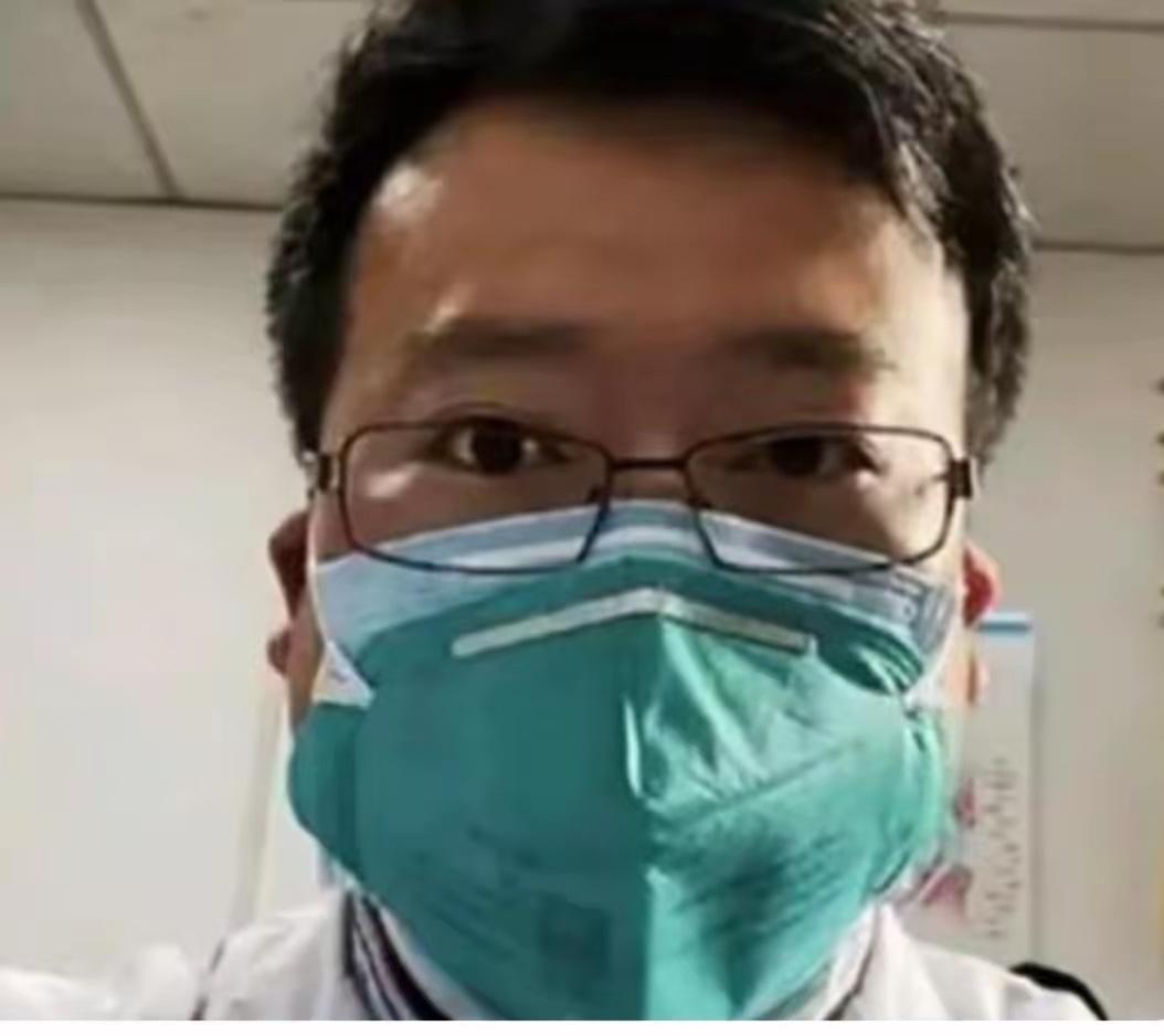 清明，敬献一束白菊。
转眼，李文亮医生离开我们整整六年了。

那年他35岁，大儿