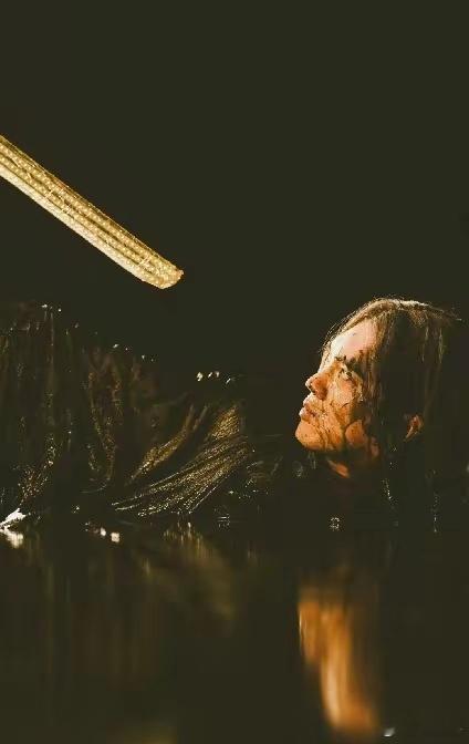 《镖人》，春节档的功夫大片 里边虽然巨星汇集，吴京、李连杰、谢霆锋那都是老牌武侠