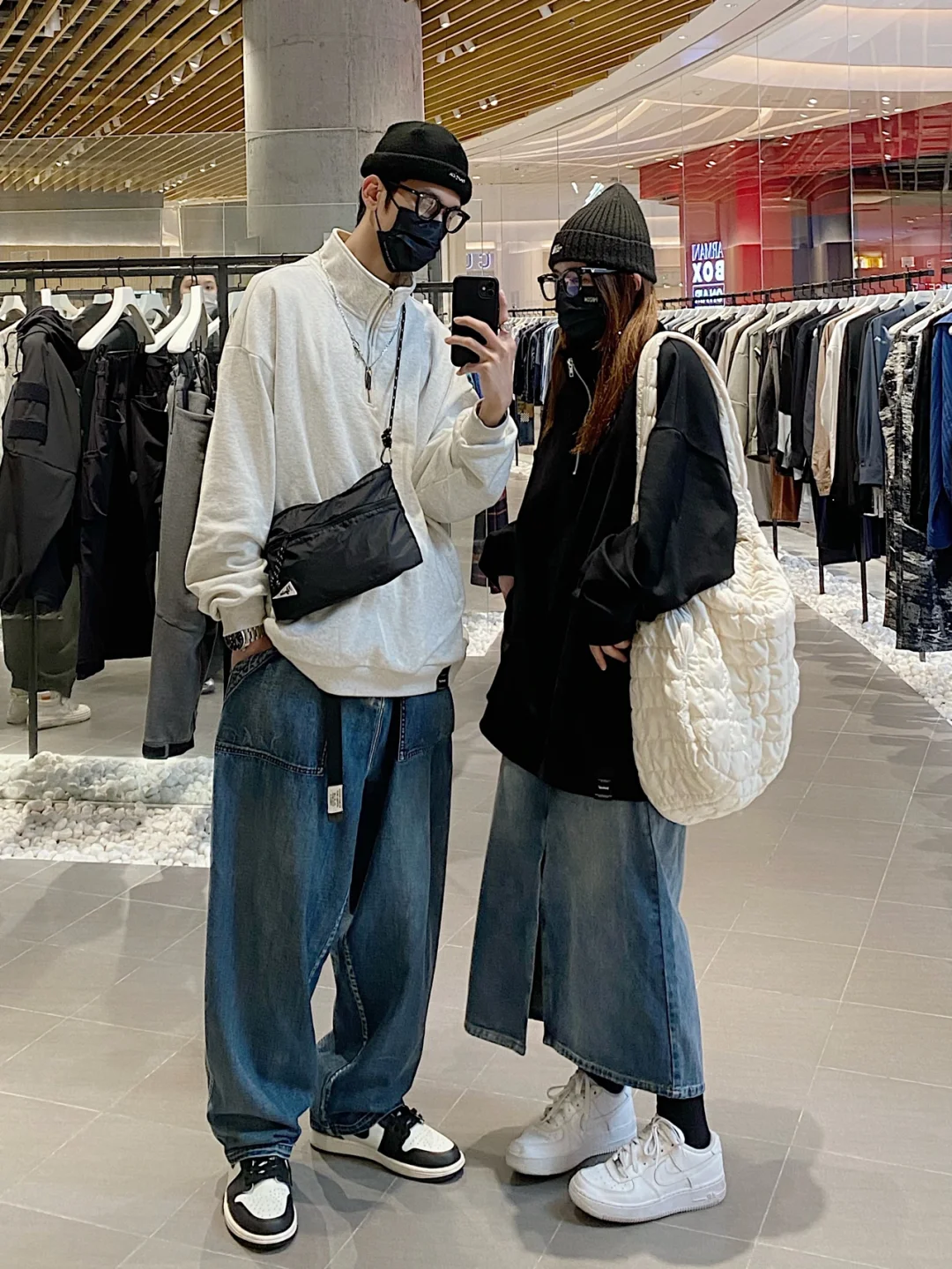 OOTD｜看不腻的黑白蓝｜初春日系情侣穿搭