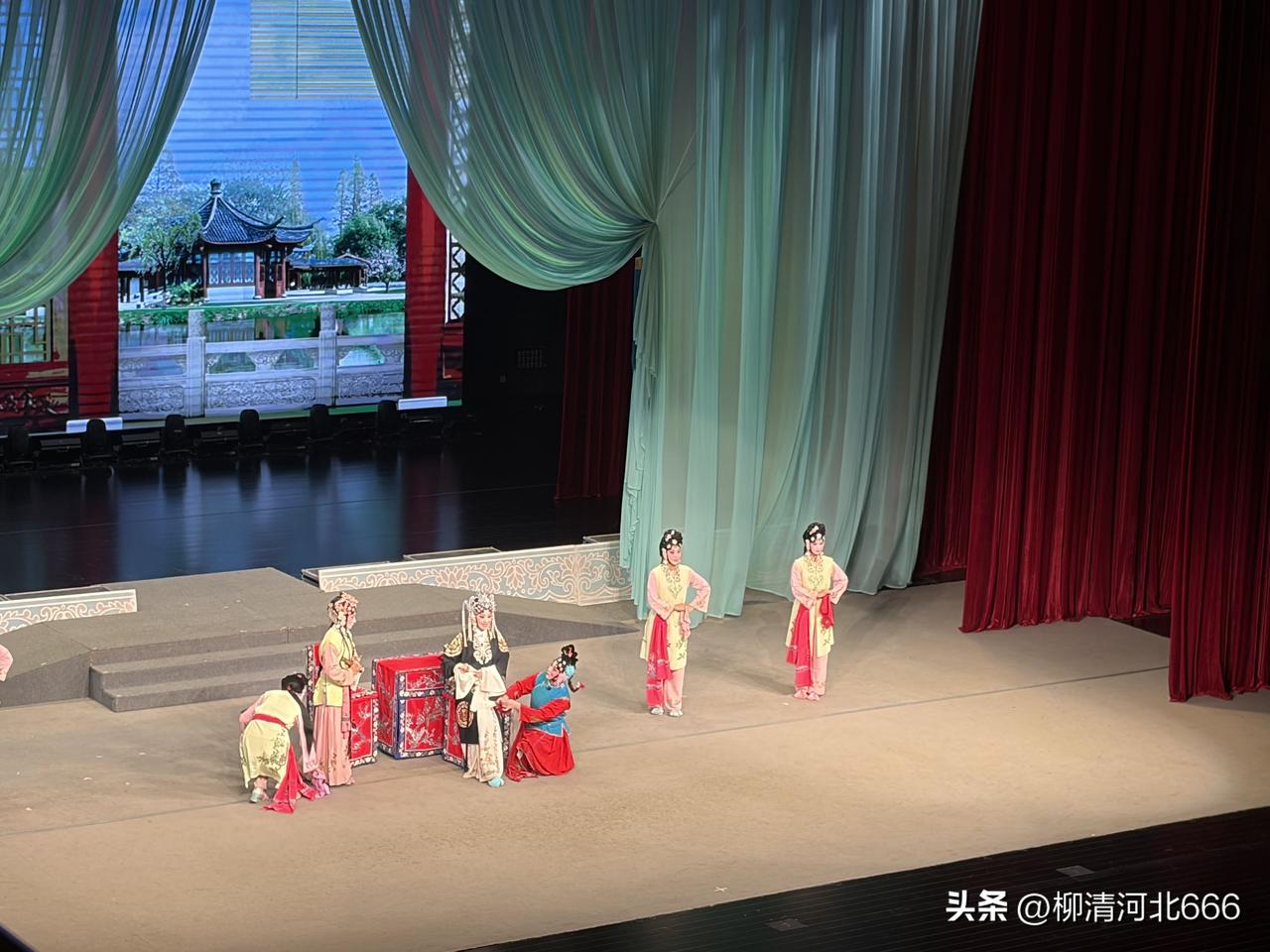 细雨润安阳，豫剧启新章。2026安阳市中原文化大舞台首场演出如期上演，河南豫剧一