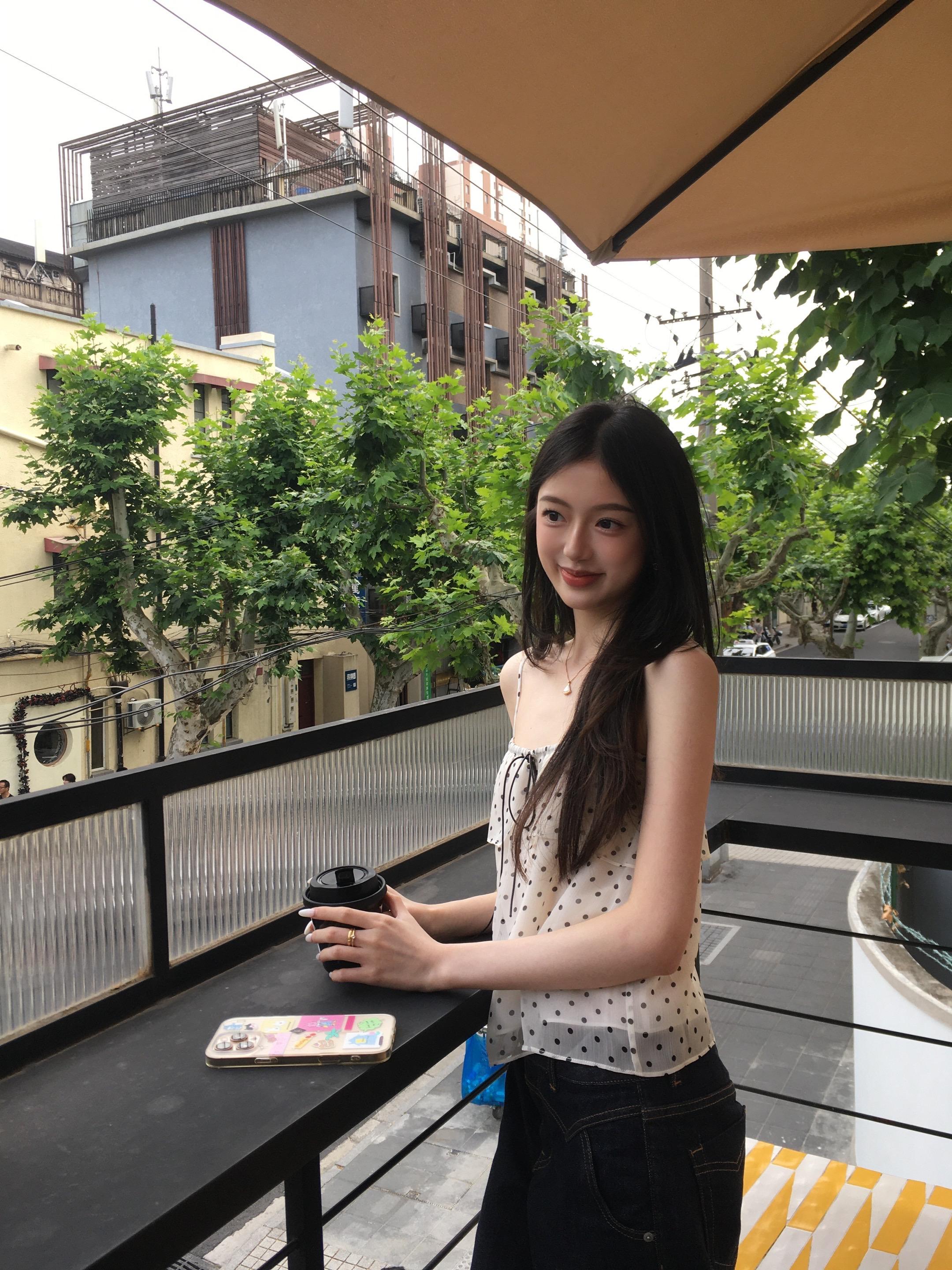 波点👧🏻。