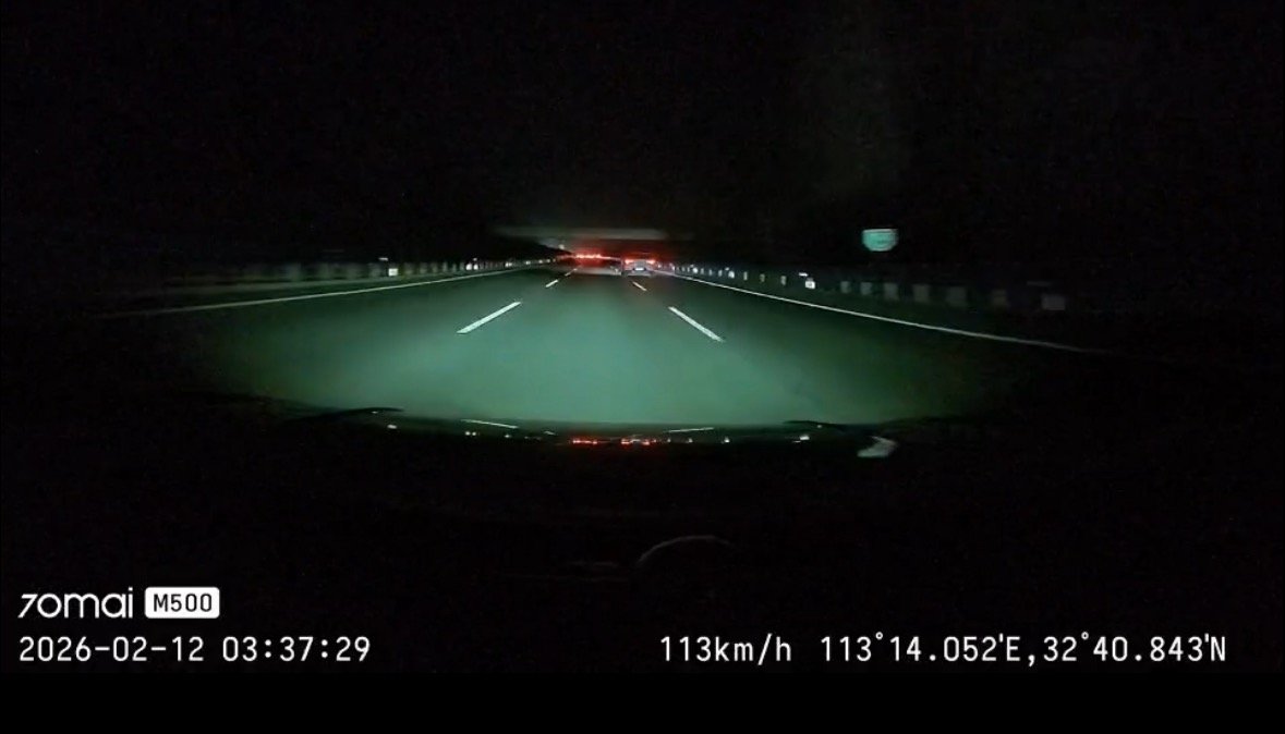 30秒内3次预警救了一车人   30秒内3次预警，一次又一次，把危险挡在外面，救