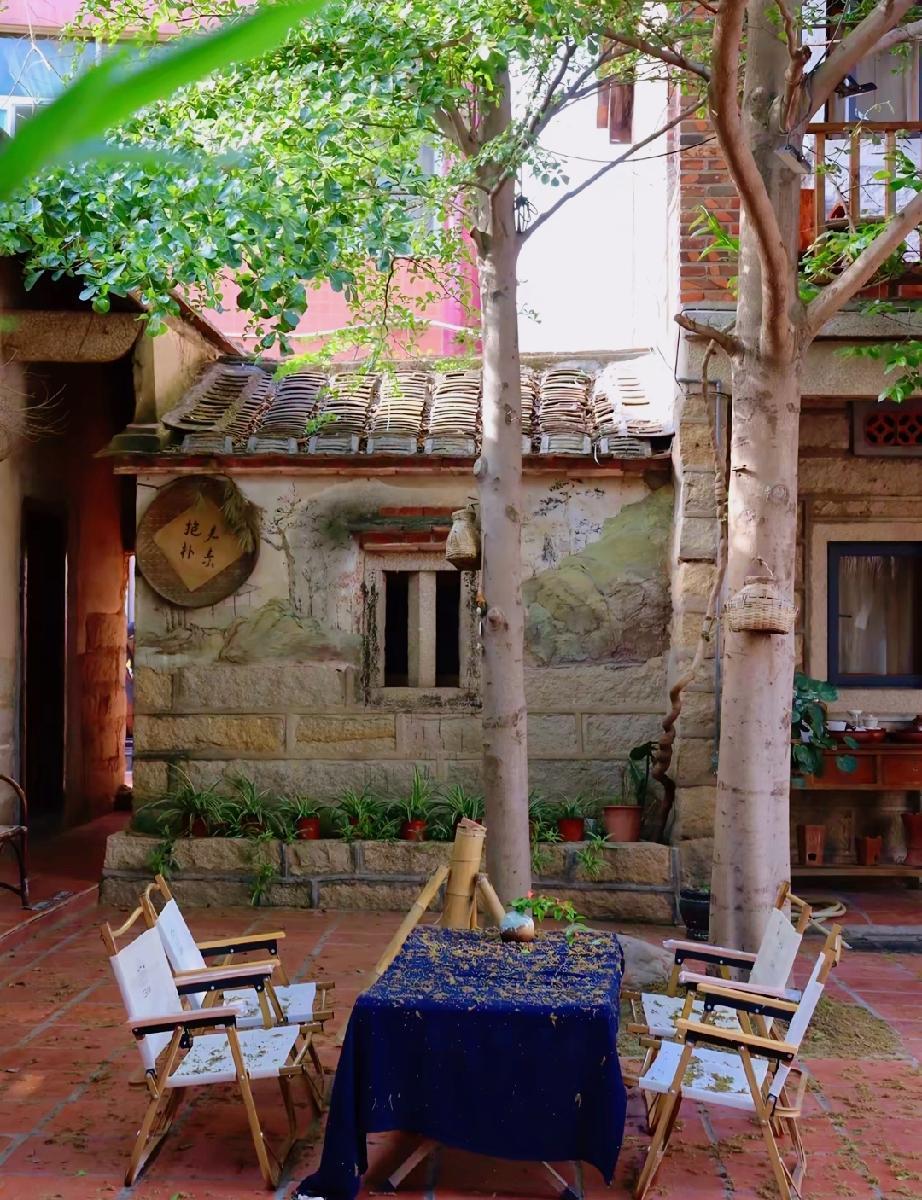 树老根先枯，人老腿先老，腿老胃先知