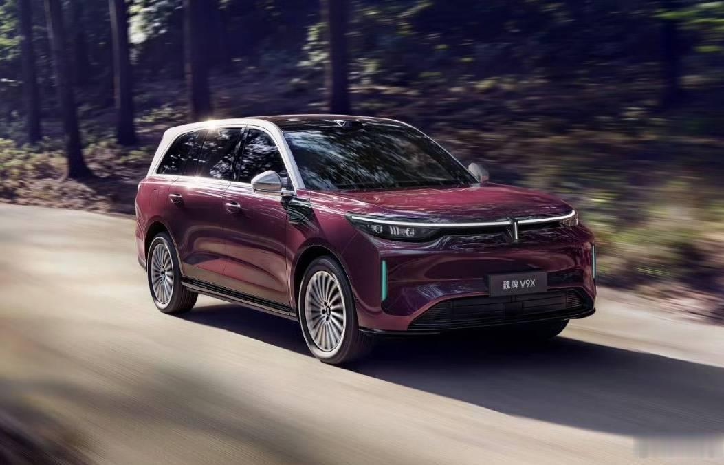 魏牌V9X正式上市，新车指导价34.98-38.98万元，从商务接待到家庭出行，
