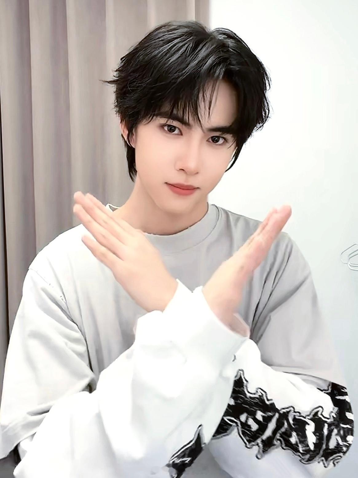 就是随便一截就可以做小卡的美貌啊🥺🤲🏻 