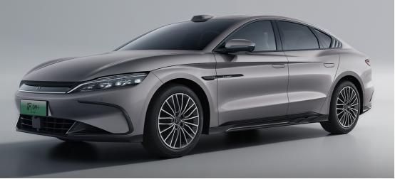 2025款DM-i 125km精英型，购车时销售人员明确称所购车型为最新配置，且