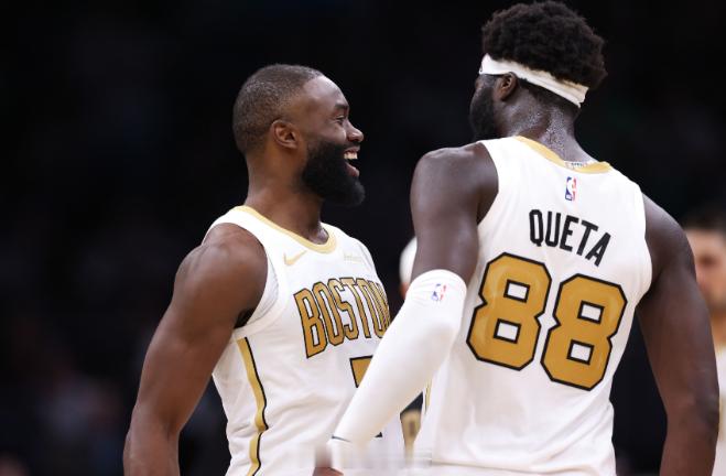 凯尔特人120-112力克太阳。赛后，凯尔特人主帅马祖拉接受媒体采访。谈到在塔图