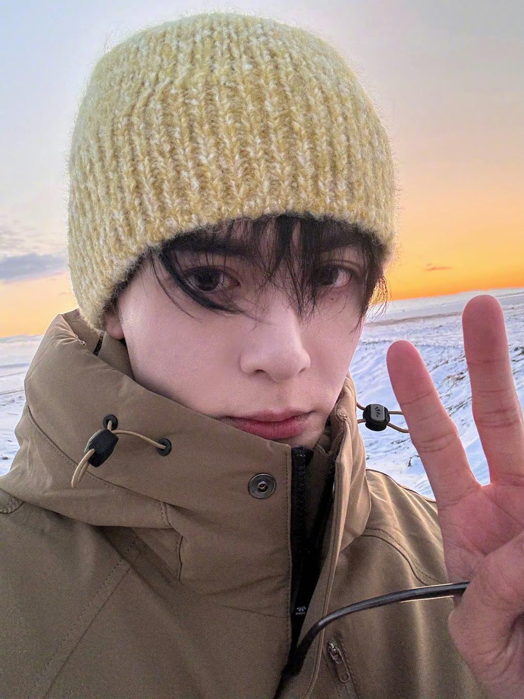 曾舜晞和AI聊天缓解焦虑谁还没被曾舜晞聊AI缓解焦虑这段圈粉！真诚又通透，不端着