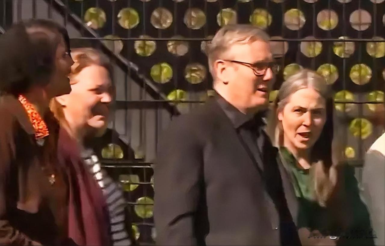 美国五角大楼泄密邮件曝光，计划报复未支持其对伊朗战争的北约盟友，包括讨论将西班牙