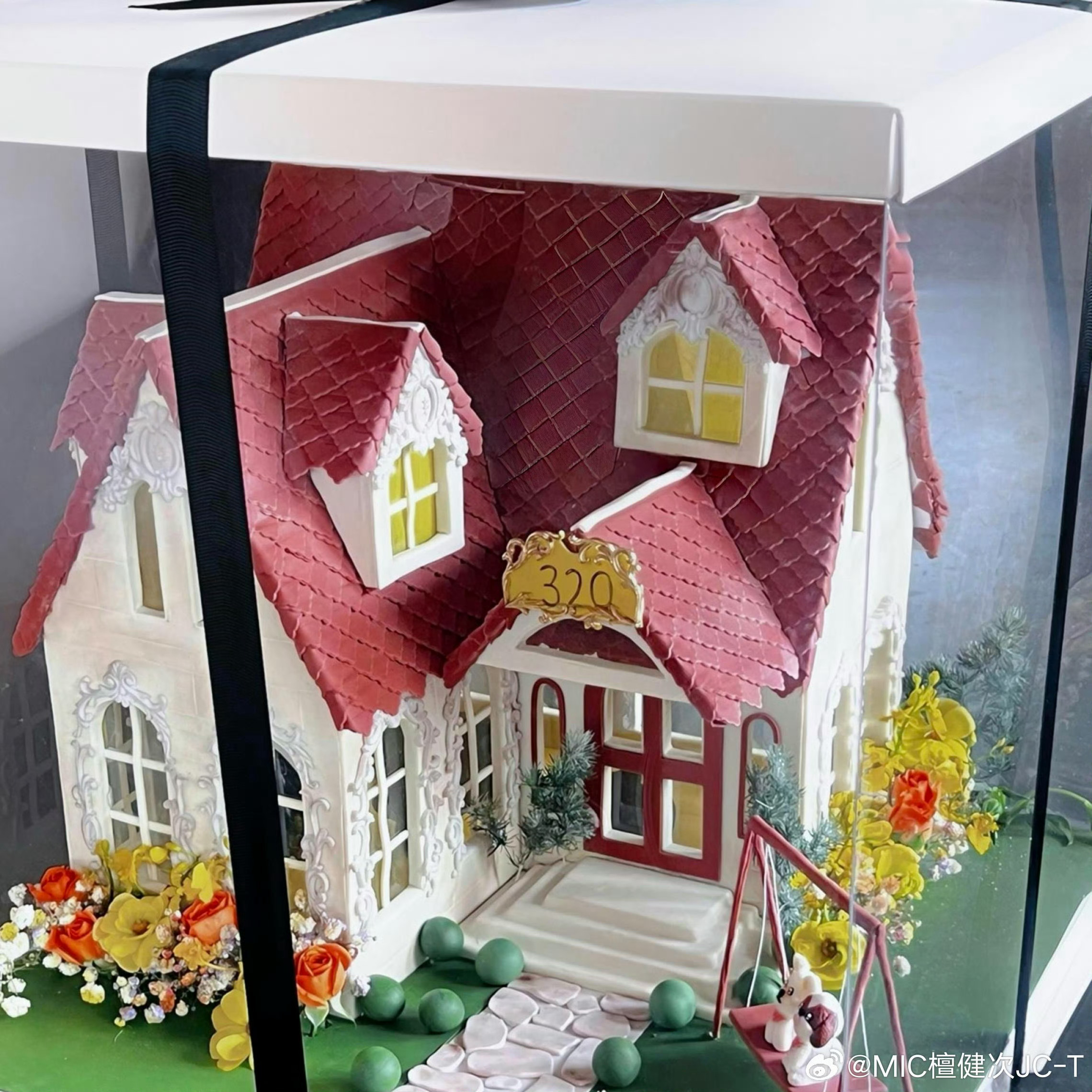 檀健次晒蛋糕给粉丝过生日了，小炭火也太幸福了吧檀健次晒蛋糕