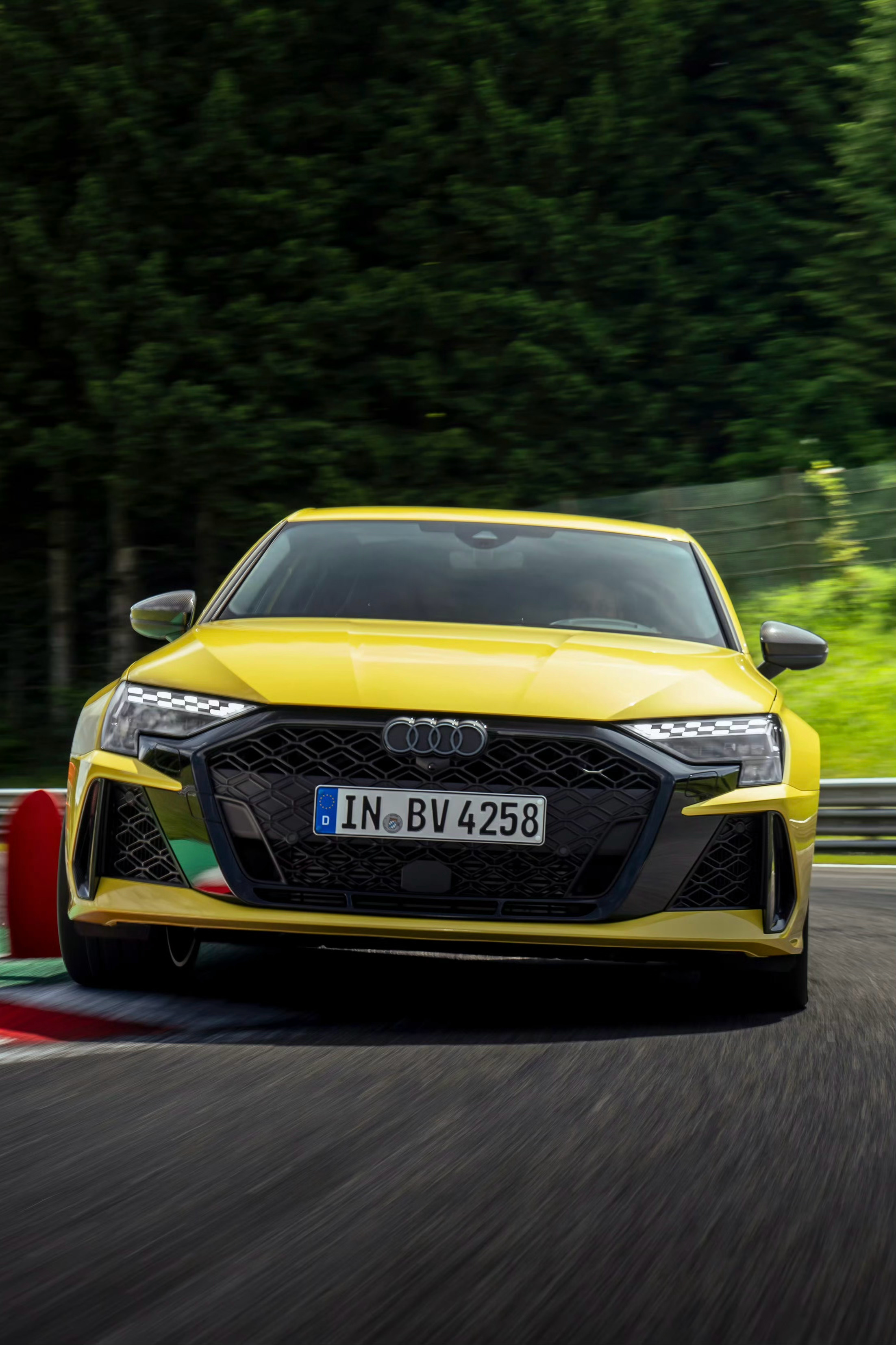 奥迪RS 3 Sportback，明年看来是真要来了，数量不多，平行进口，价格据