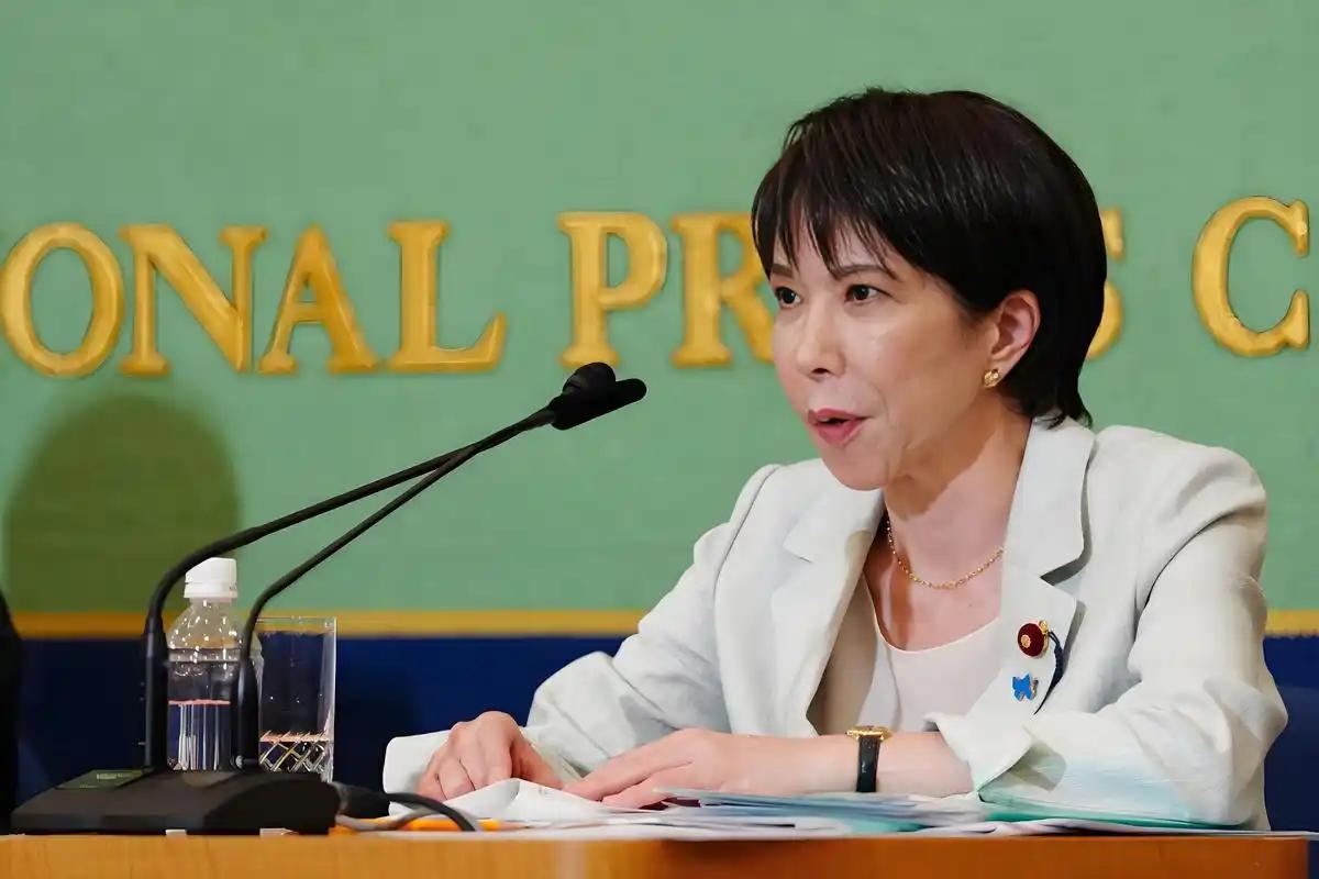 日本：“我出钱出技术，跟我走！”
中亚五国：“钱和技术？先看看隔壁中俄的‘购物车