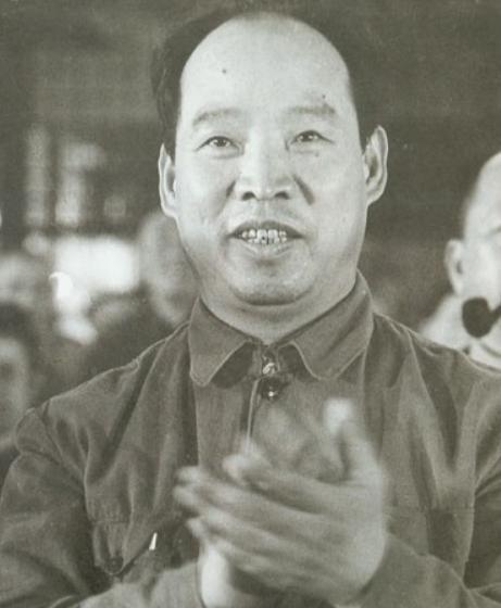 谁是建国后第一任北京市委书记？曾主政北京17年，81岁终成正国级
“北京，不能让