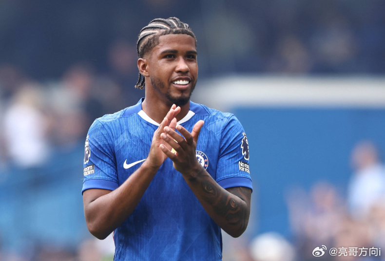 切尔西中场安德雷·桑托斯接受了巴西《环球报》的专访，期间他谈到了主教练罗塞尼尔和