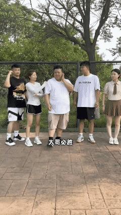看到巴黎奥运会上，乒乓球运动员们的飒爽英姿，经商议王正正和解梁静今天也要来一场家