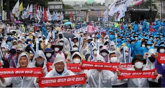 李在明决定站队了？南京大屠杀遇难者追悼仪式，韩国竟然也办了
 
当2025年12