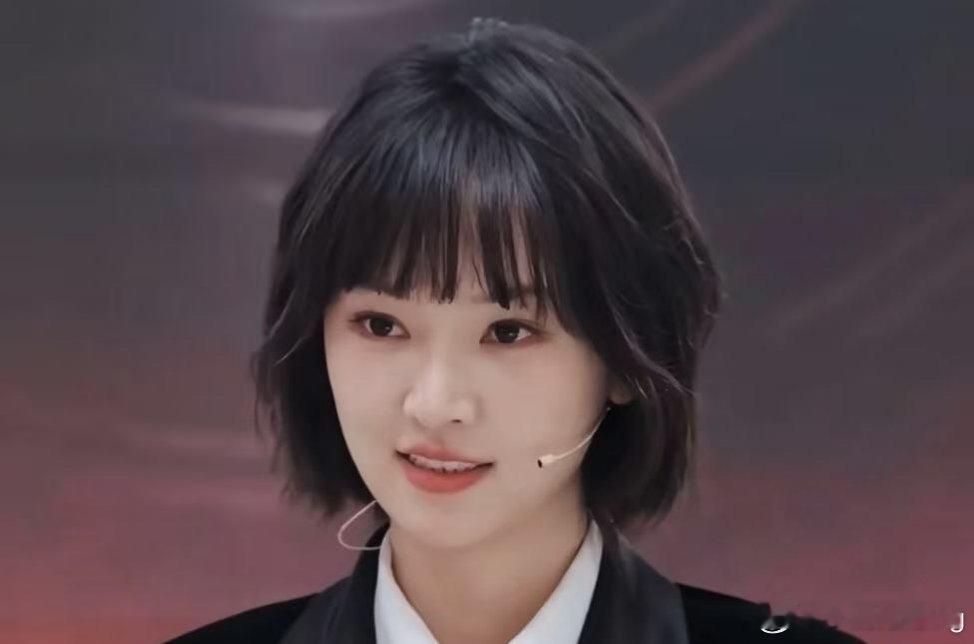 爱你 黄灿灿 黄灿灿这状态也太好了吧，白嫩嫩的小脸综艺镜头也能抗住！！根本拒绝不