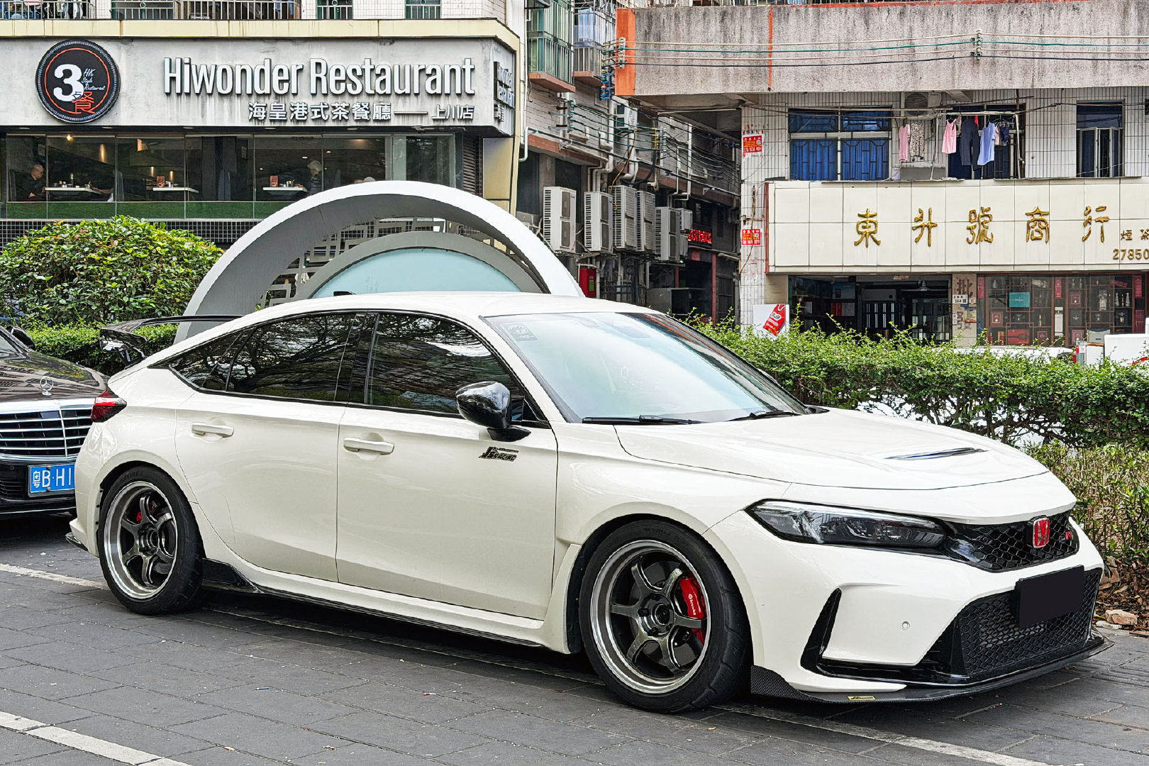 本田思域TypeR FL5 VTEC 深圳街拍 茶餐厅与改装车 ADVAN R6