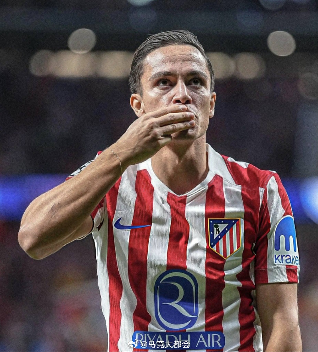 罗马接近与拉斯帕多里达成一致。罗马预计将150万欧租借球员，加上2050万欧到2