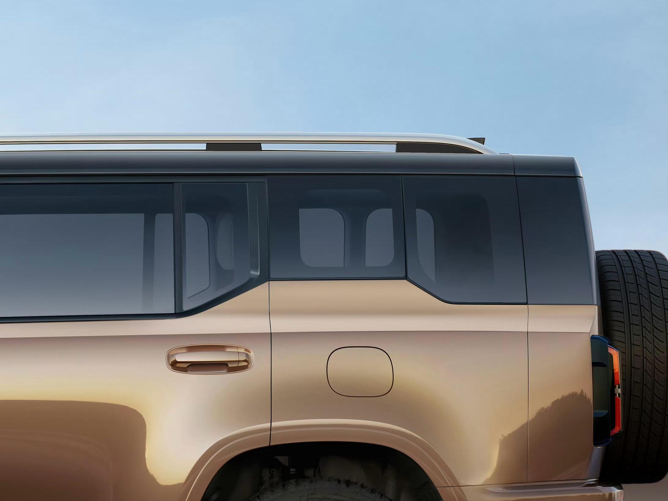 这个三排窗为了和后门凑对称才切一刀的吗大v聊车车评精选汽场全开