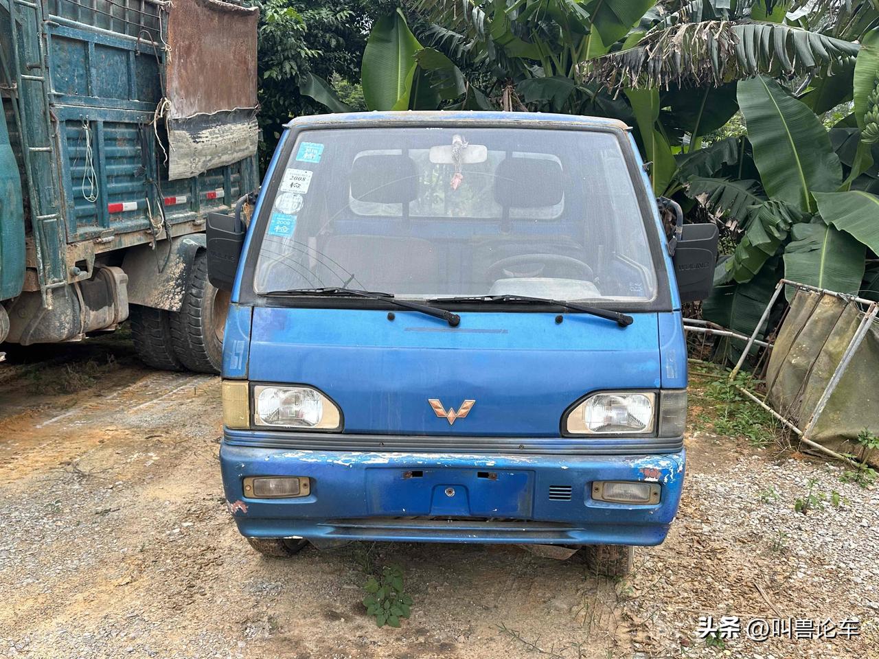 致敬经典！越老越有味道，小小一个，摆摊、钓鱼、露营完美。[嘴唇]