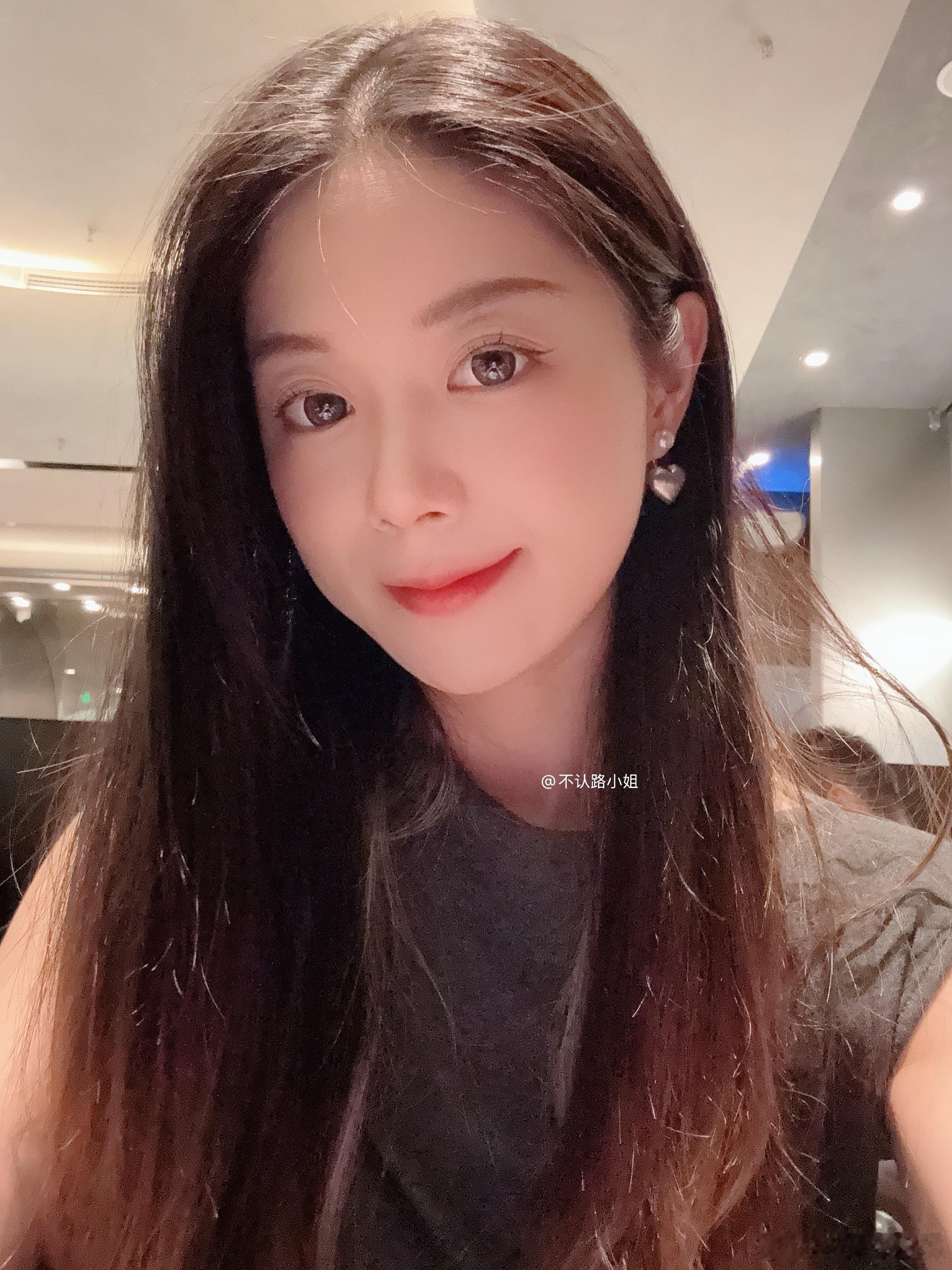 周末嘛！就是吃吃逛逛！晚上的风还是挺凉快的[比耶]不可辜负的美食  ​​​