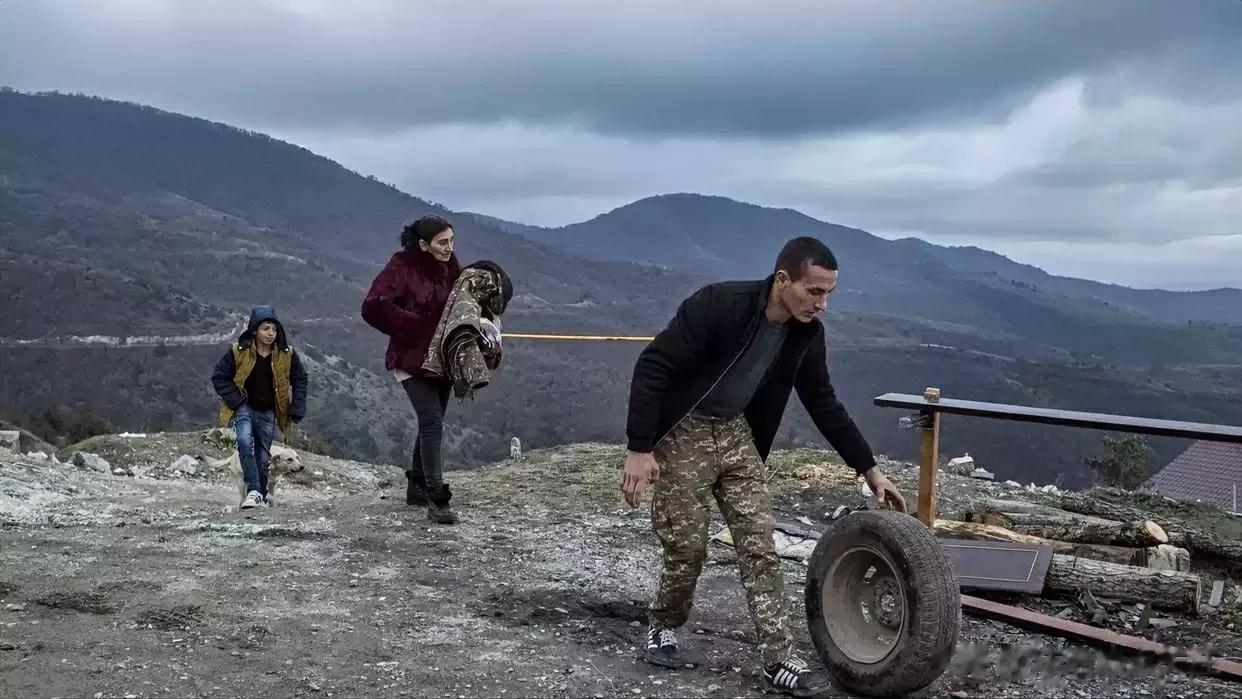 克宫：莫斯科、巴库和埃里温协议是解决纳戈尔诺-卡拉巴赫问题的唯一基础

来源:俄