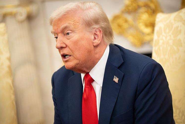 说句实话，美国吞并格陵兰岛的可能性无限接近100%！

别觉得这是危言耸听，看看