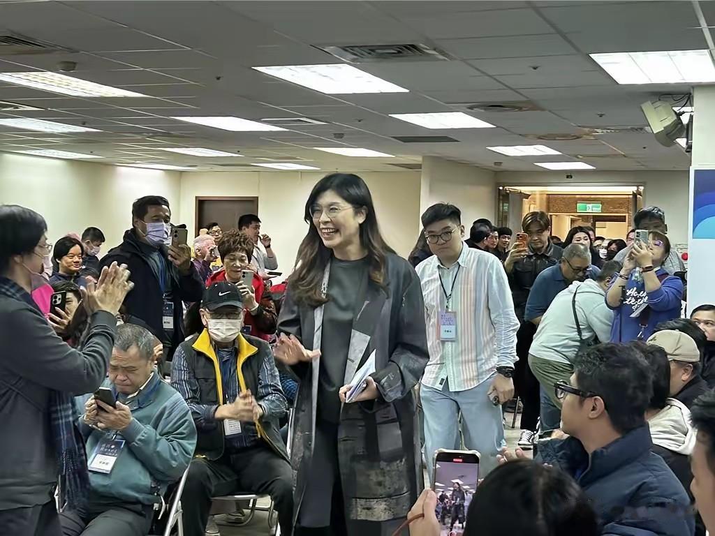 赖清德这回又拿两岸交流说事儿，结果被怼到哑火，真不意外。其实翻翻国台办以往的回应