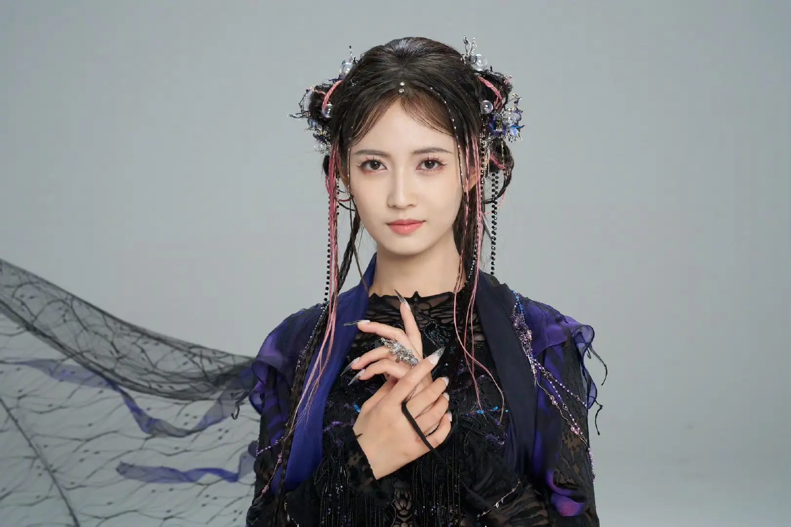 陈钰琪。