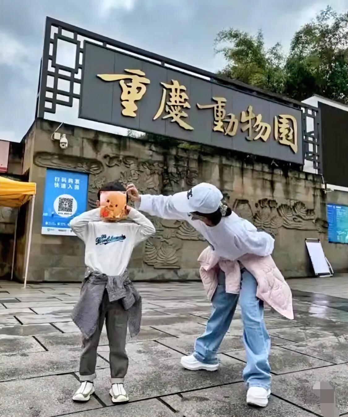她的配文：“爱工作，爱生活，不爱扯淡”
她的抖音从来都不是营业 每次都是分享生活