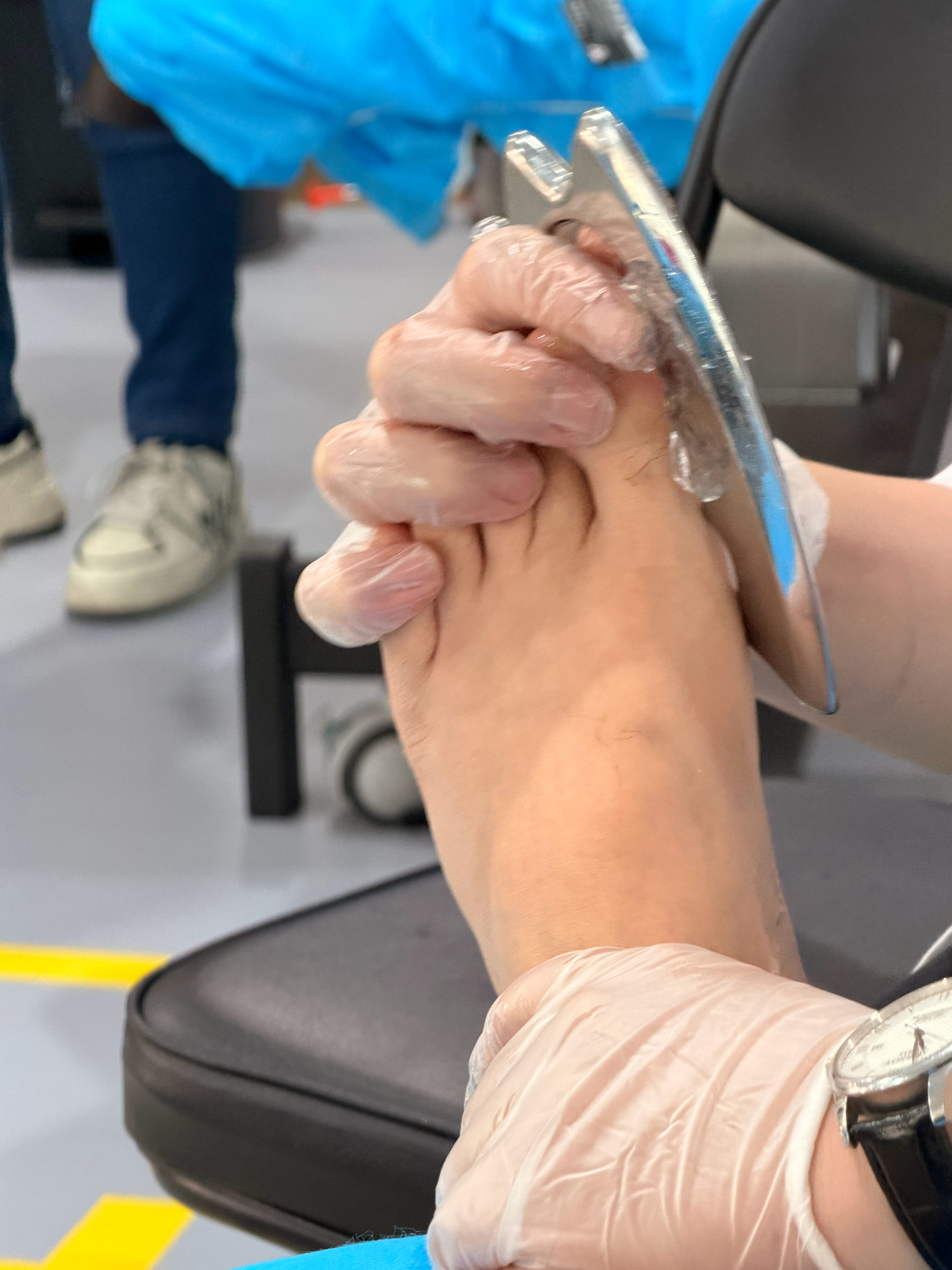 这筋膜刀足疗太特么疼了！！！！ 