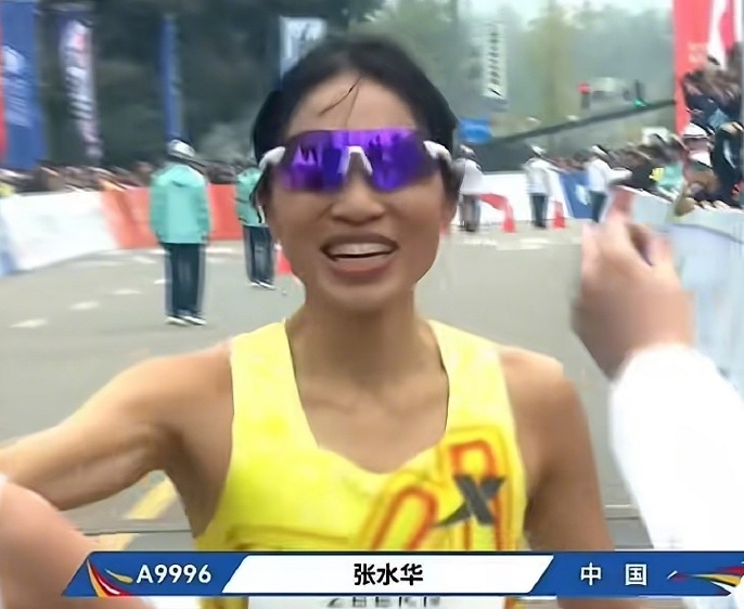 张水华2：32：07获成都马拉松女子组亚军，7天内完成2场全马