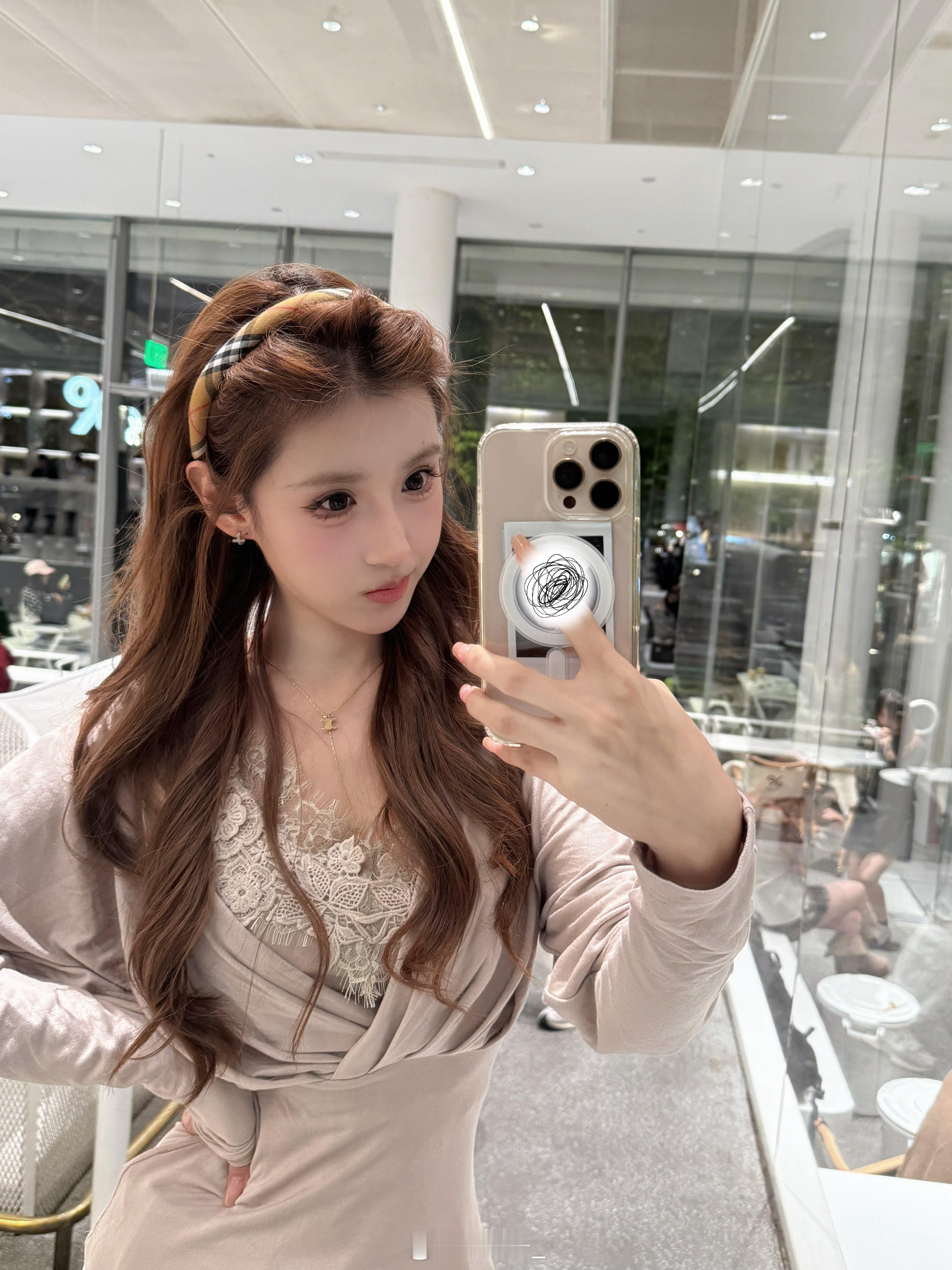 你当时特别的可爱 ​​​