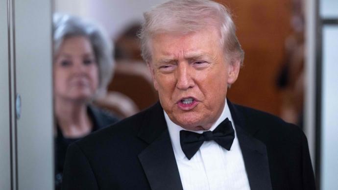 伊朗发起第15轮攻势，特朗普想不明白，为什么伊朗还不投降？

麻烦看官老爷们右上