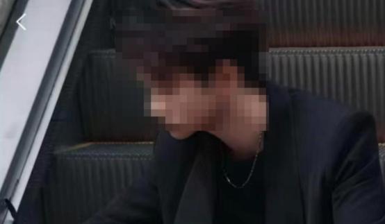 女子390万打赏男主播换一夜？没钱后她被秒拉黑？

安徽，一名30岁已婚女子纪某