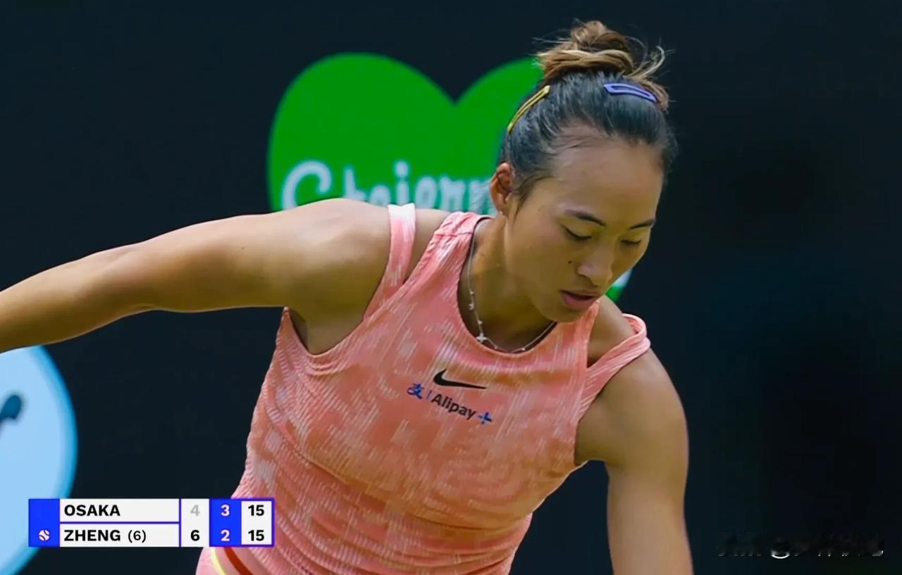 6-4，3-6，郑钦文前两盘与大坂直美战成1-1平，希望调整过后她能以更好的状态