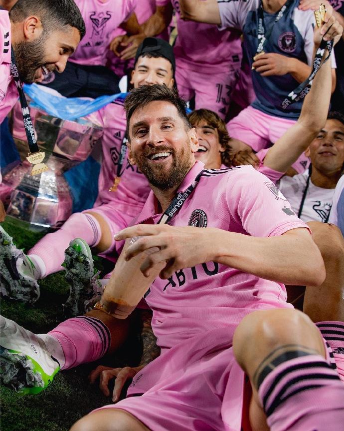 梅西中国行，下单需谨慎。[捂脸]堪比魔幻剧的剧情，注定不会是场精彩的比赛，友谊第