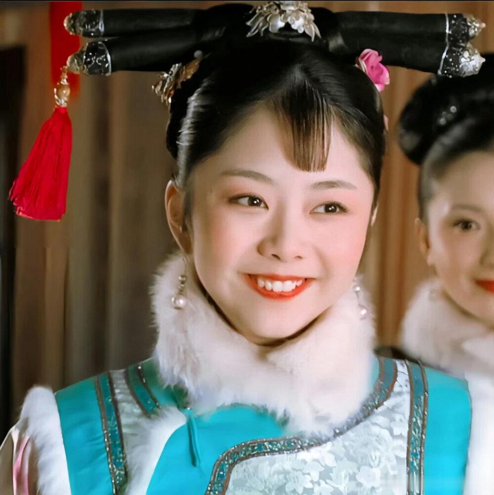 谭松韵出道20年颜值变化出道20年，从“没有女主脸”到“扛剧主母”：谭松韵的颜值