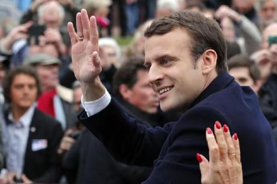 G7丑陋嘴脸曝光！

法国国际广播电台6月13日的说法够狠：G7那些领导人轮流跑