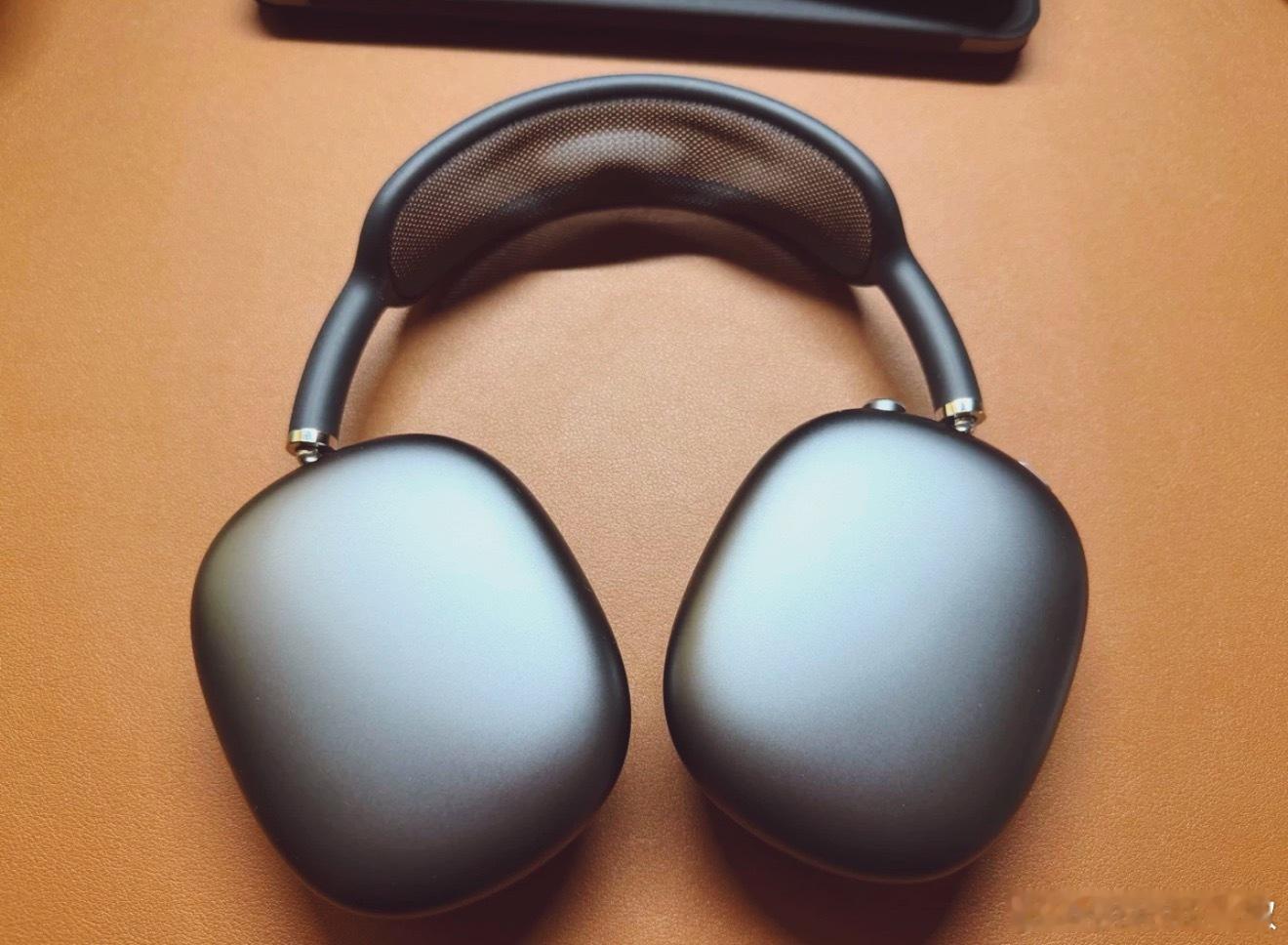 感觉这款产品是不是已经被忘记了…6年前发布了第一代，两年前更新了一个C口当时买成