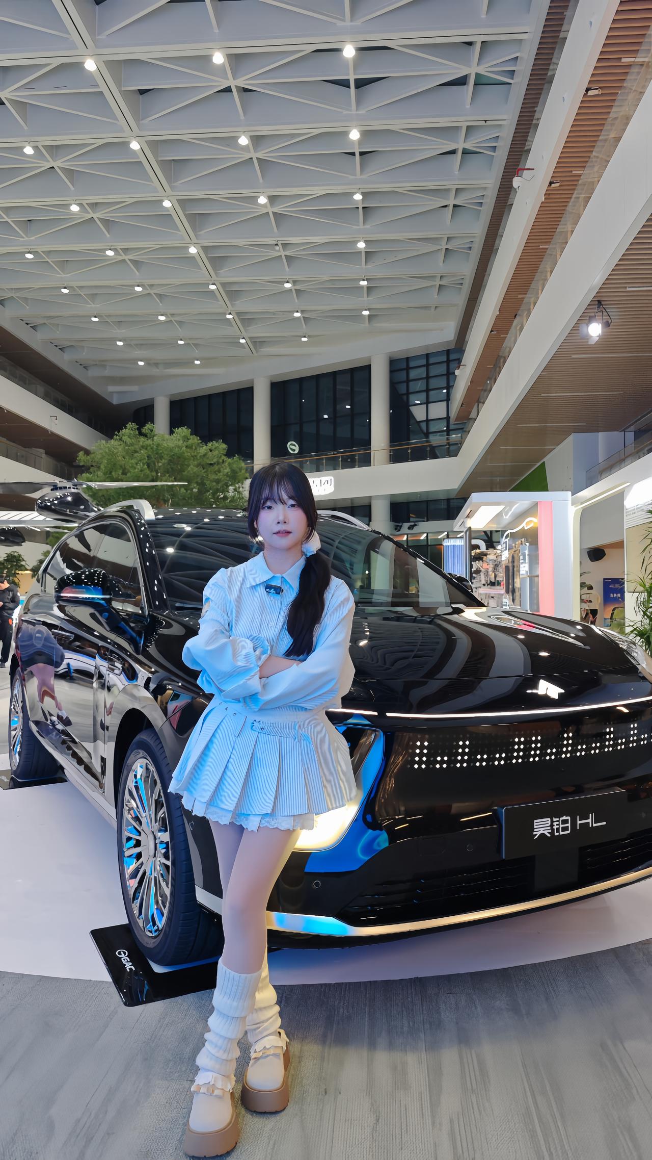 广汽昊铂HL诚意上市，30万级家庭SUV的全能选手来了！
4月12日晚，昊铂HL